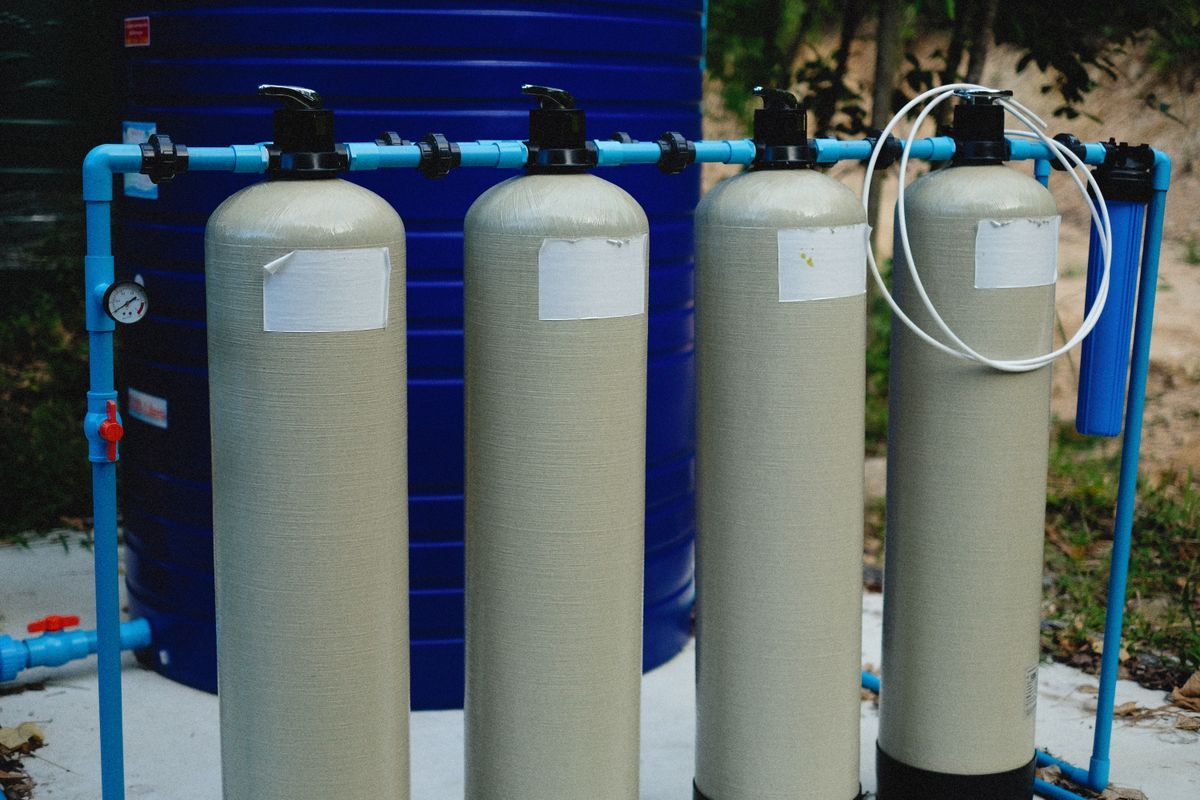 Ilustrasi tangki air berbahan fiber (FRP)